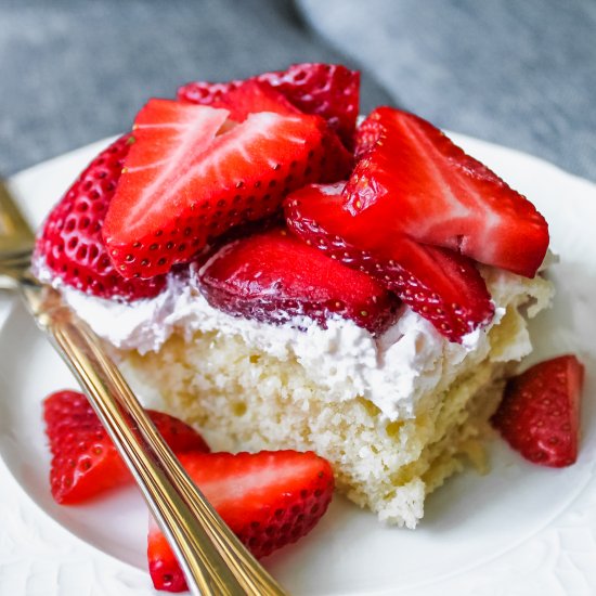 Strawberry Shortcake Bars