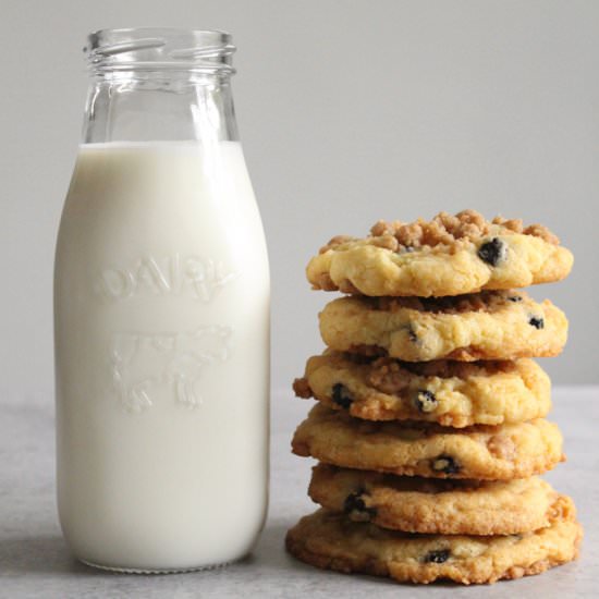 Blueberry Cookies with Streusel