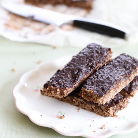 Almond Butter Quinoa Breakfast Bars