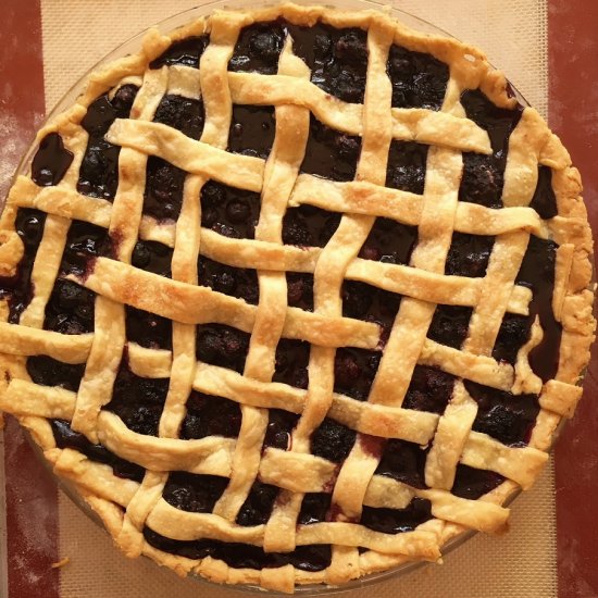 Blackberry and blueberry pie