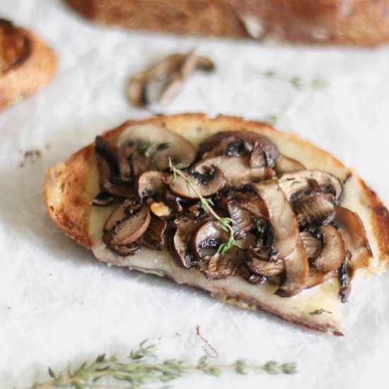 Roasted Mushroom Tartine