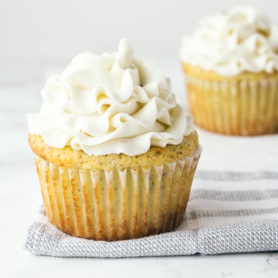 Keto Vanilla Cupcakes