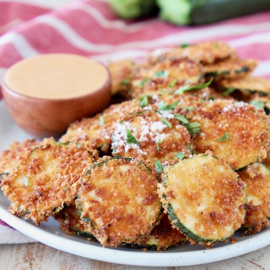 Buffalo Parmesan Zucchini Chips