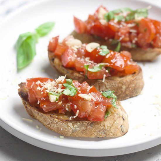 Classic bruschetta