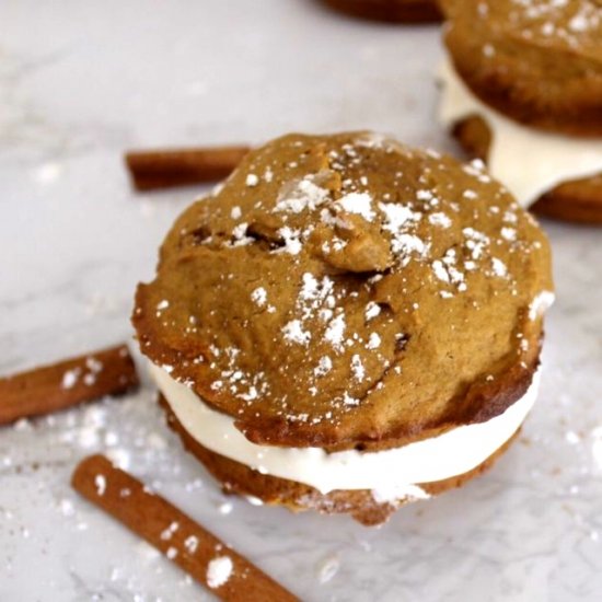 Pumpkin Spice Whoopie Pies