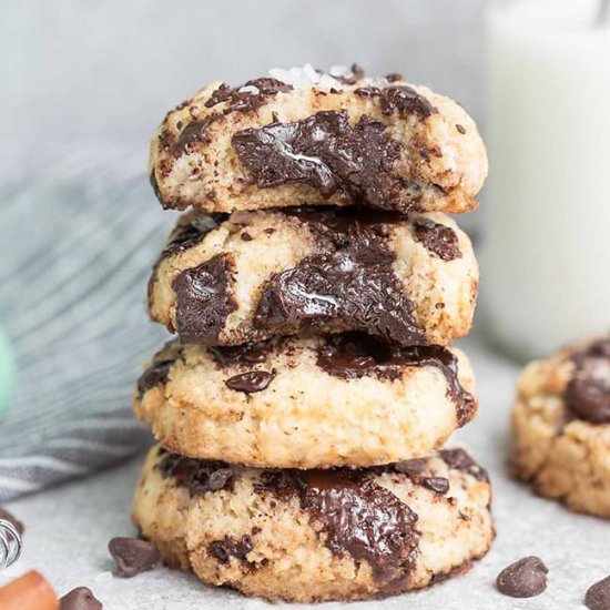 Keto Chocolate Chip Cookies