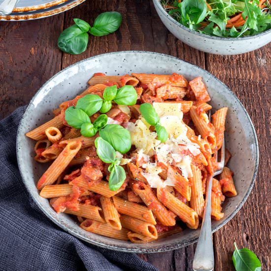 Tomato and Bacon Pasta