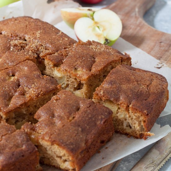 Apple and Cinnamon Tray Bake