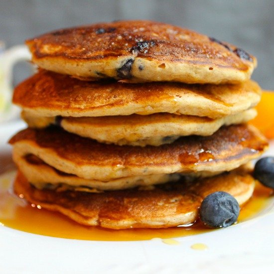 Fluffy Blueberry Pancakes