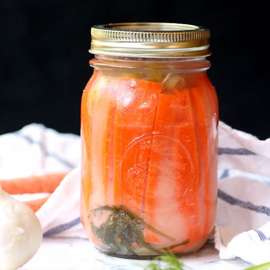 Dill Pickled Carrots