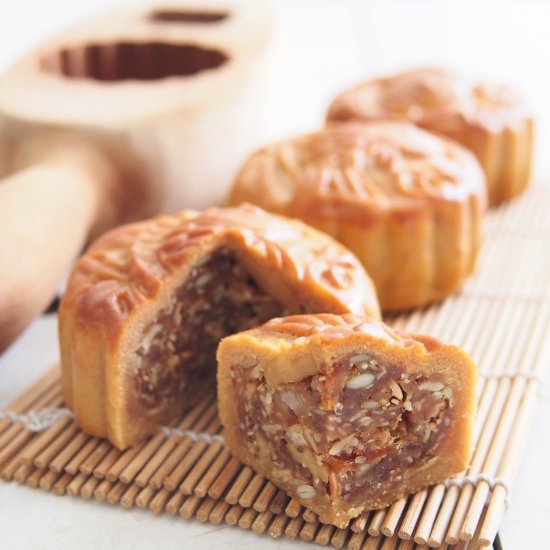 Five Nuts Mooncake