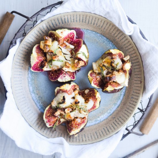 Baked Figs with Goat Cheese