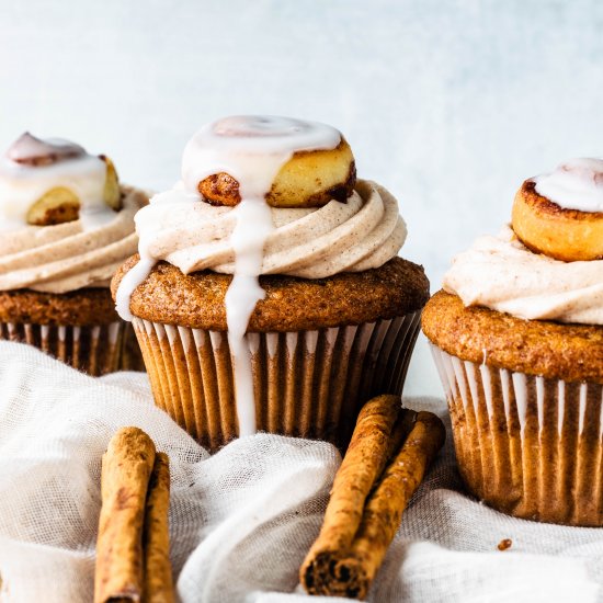 Cinnamon Roll Cupcakes