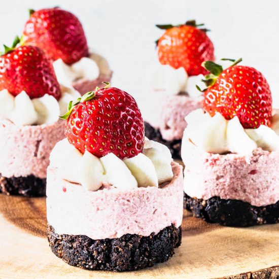 Vegan Strawberry Cheesecake