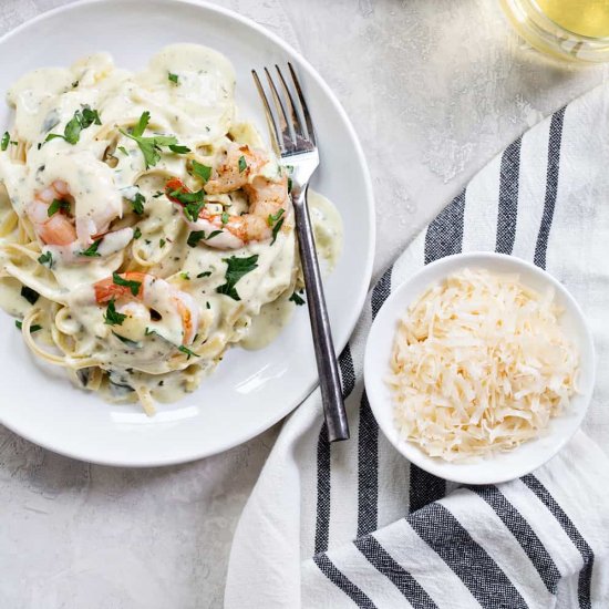 CREAMY PESTO PASTA WITH SHRIMP