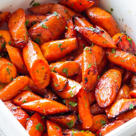 Honey Garlic Butter Roasted Carrots