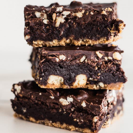 Chocolate Mac Nut Toffee Brownies