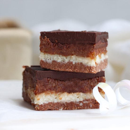 Chocolate Raw Caramel Slices