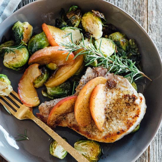 Caramelized Apple Pork Chops