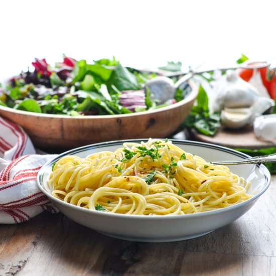 3-Ingredient Spaghetti Aglio e Olio