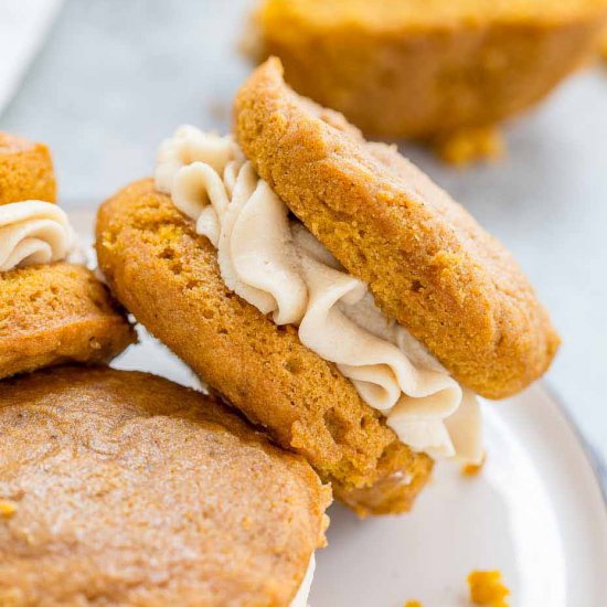 Pumpkin Spice Latte Whoopie Pies