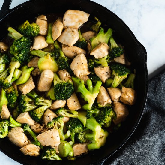 Easy Chicken & Broccoli Stir Fry