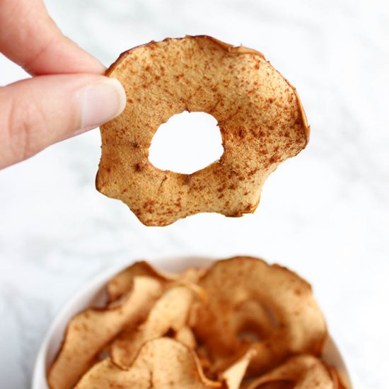 Healthy Apple Cinnamon Chips