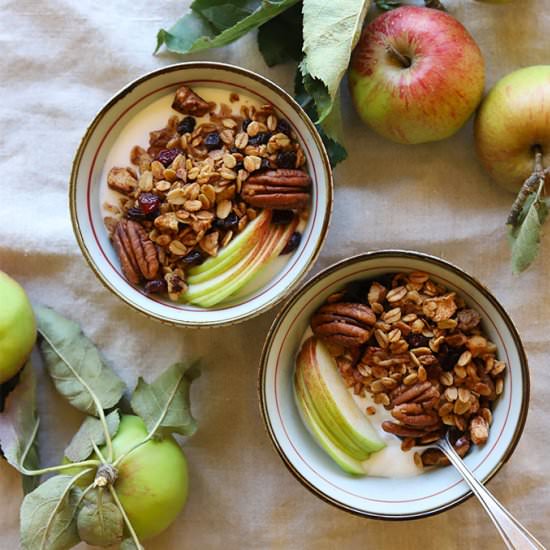 Apple Crisp Granola