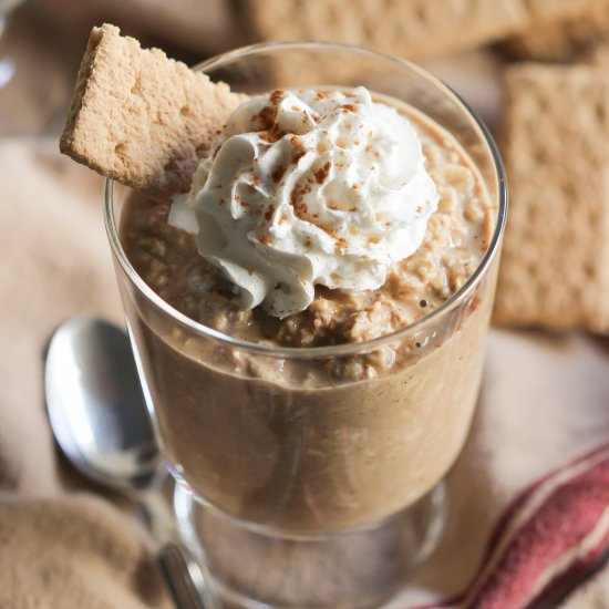 Easy Vegan Gingerbread Oatmeal