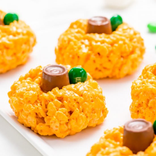 Rice Krispie treat pumpkins