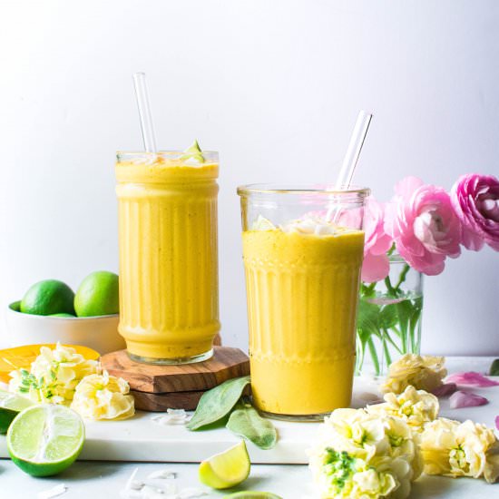 Mango Coconut Smoothie With Lime