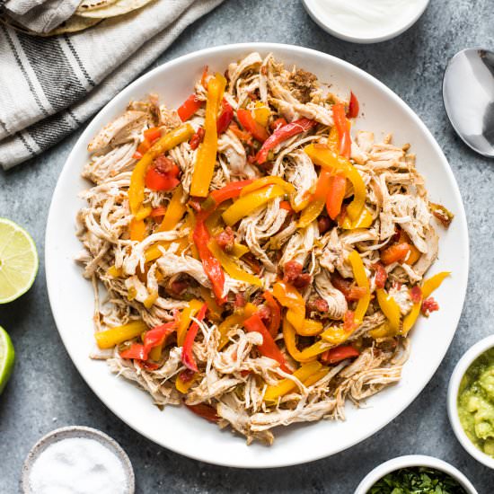 Easy Crockpot Chicken Fajitas