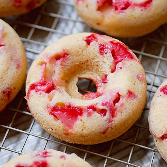 Baked strawberry donuts