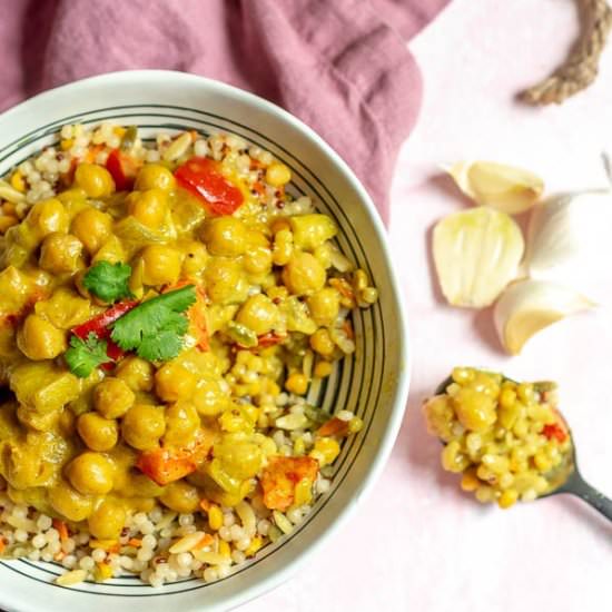 Vegan Apple Chickpea Coconut Curry