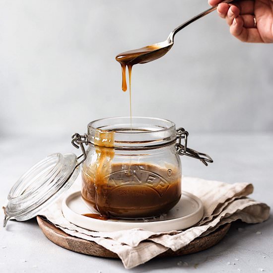 Vegan Salted Caramel Sauce