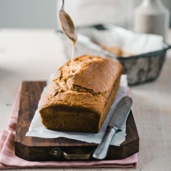 VEGAN + BERGAMOT SCENTED POUND CAKE