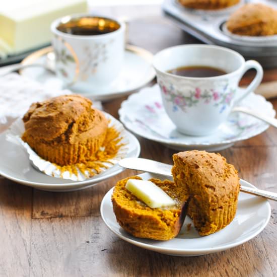 2-Ingredient Pumpkin Muffins