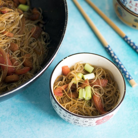 Easy vegan Singapore noodles