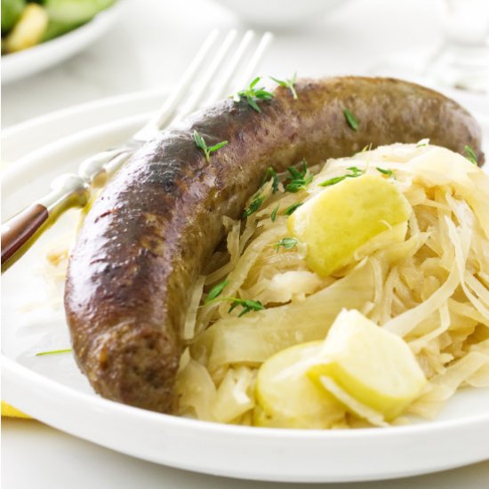 Ale braised bratwurst