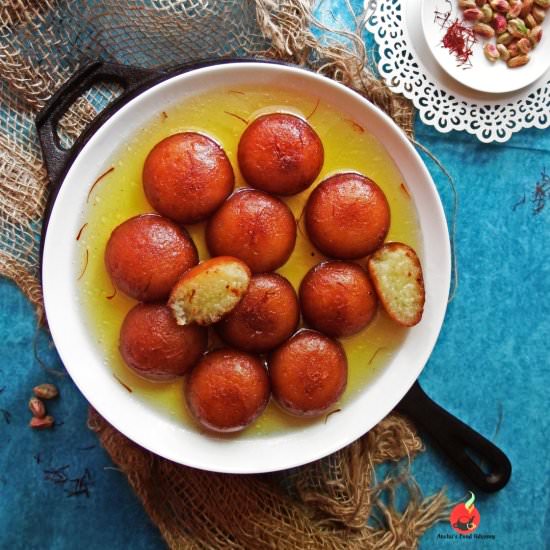 Khoya Paneer Gulab Jamun