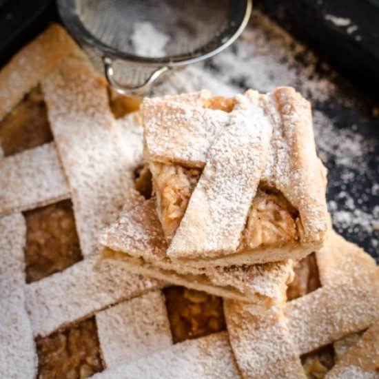 Hungarian apple pie