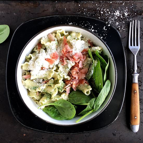 Creamy spinach pasta