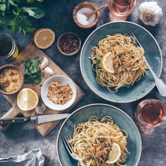 Spaghetti with Toasted Garlic