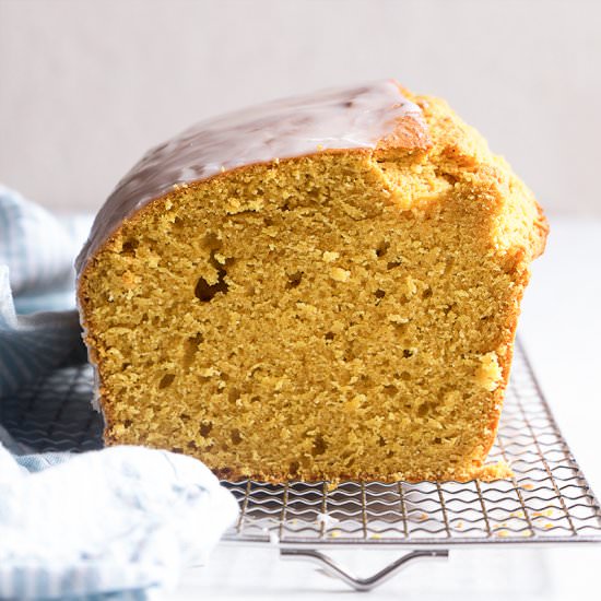 Golden Vanilla Pumpkin Bread