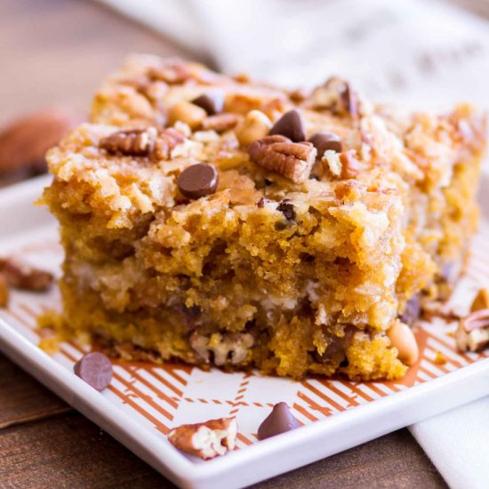 Easy Earthquake Pumpkin Cake