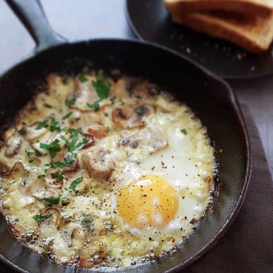 Creamy Mushrooms and Egg