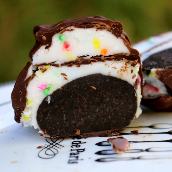 Black and White Oreo Truffles