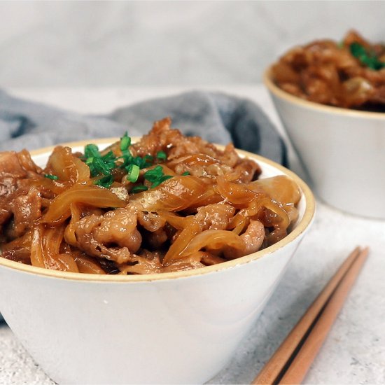 Gyudon (Japanese Beef Bowl)