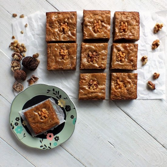 maple walnut blondies