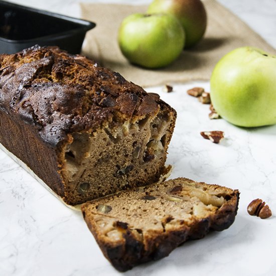 Spiced Apple and Pecan Loaf Cake